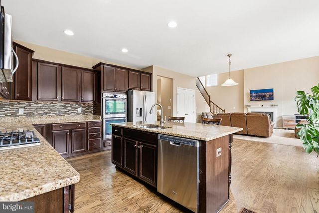 8 BRADBURY WAY, Stafford, VA 22554