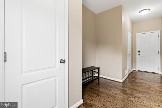 8 BRADBURY WAY, Stafford, VA 22554