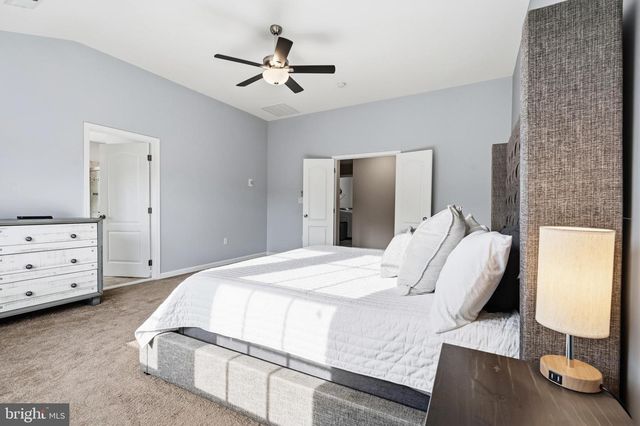 8 BRADBURY WAY, Stafford, VA 22554