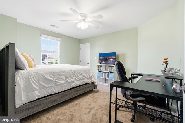 8 BRADBURY WAY, Stafford, VA 22554