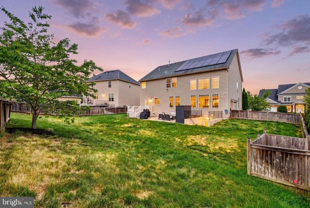 8 BRADBURY WAY, Stafford, VA 22554