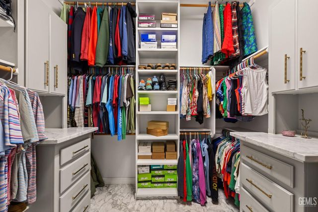 6804 Topaz Lane, Bakersfield, CA 93308