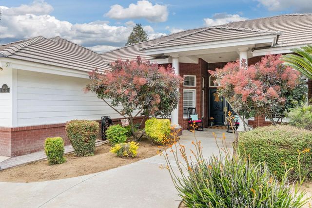 6804 Topaz Lane, Bakersfield, CA 93308