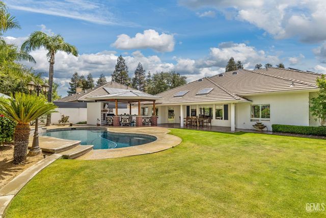 6804 Topaz Lane, Bakersfield, CA 93308