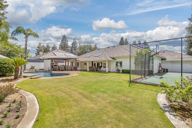 6804 Topaz Lane, Bakersfield, CA 93308