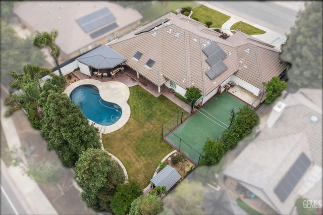 6804 Topaz Lane, Bakersfield, CA 93308