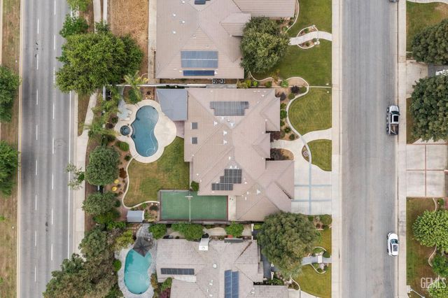 6804 Topaz Lane, Bakersfield, CA 93308