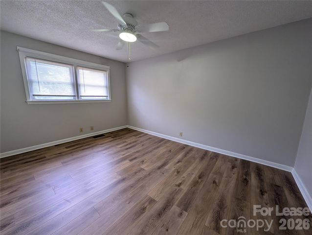 1127 Dallas Stanley Highway, Stanley, NC 28164