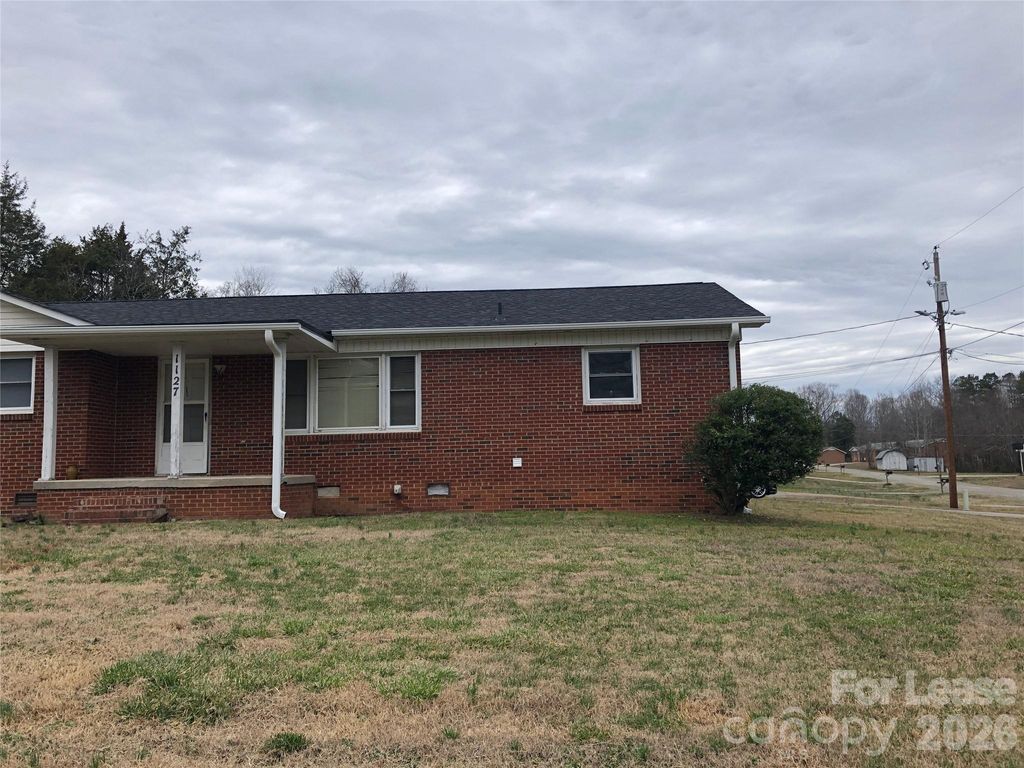 1127 Dallas Stanley Highway, Stanley, NC 28164