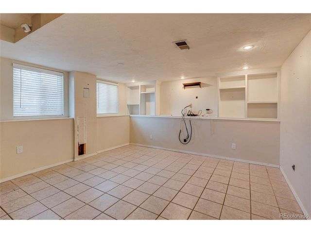 4891 S Salida Ct, Aurora, CO 80015