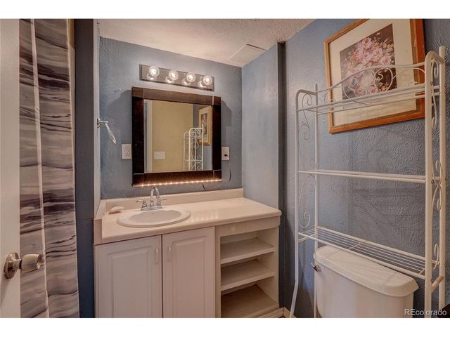 4891 S Salida Ct, Aurora, CO 80015