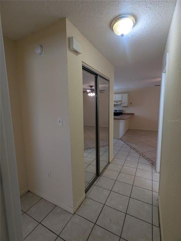 824 N SAINT CLAIR ABRAMS AVENUE, Tavares, FL 32778