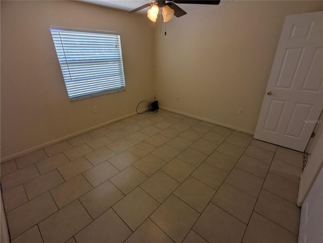 824 N SAINT CLAIR ABRAMS AVENUE, Tavares, FL 32778
