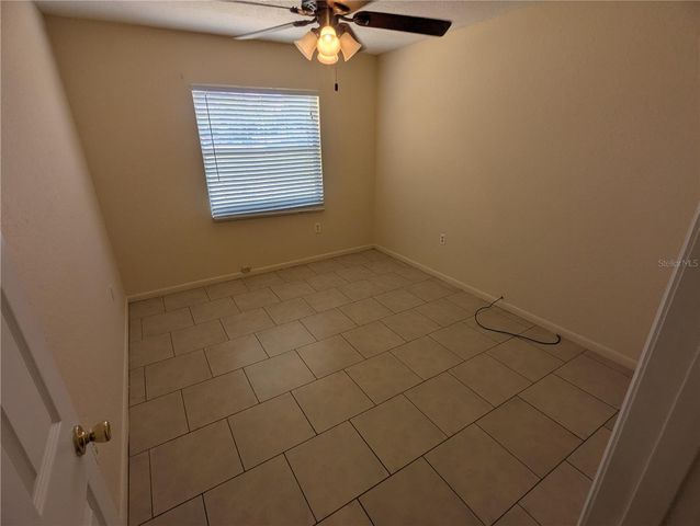 824 N SAINT CLAIR ABRAMS AVENUE, Tavares, FL 32778