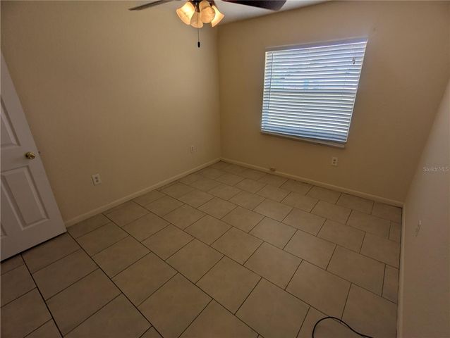 824 N SAINT CLAIR ABRAMS AVENUE, Tavares, FL 32778