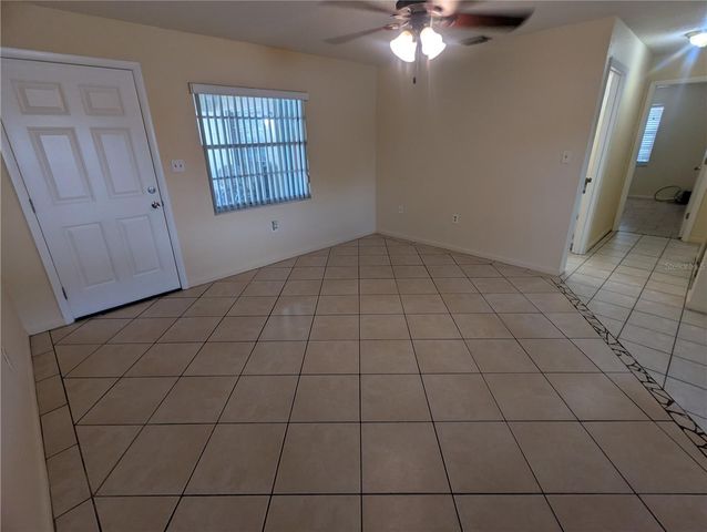 824 N SAINT CLAIR ABRAMS AVENUE, Tavares, FL 32778