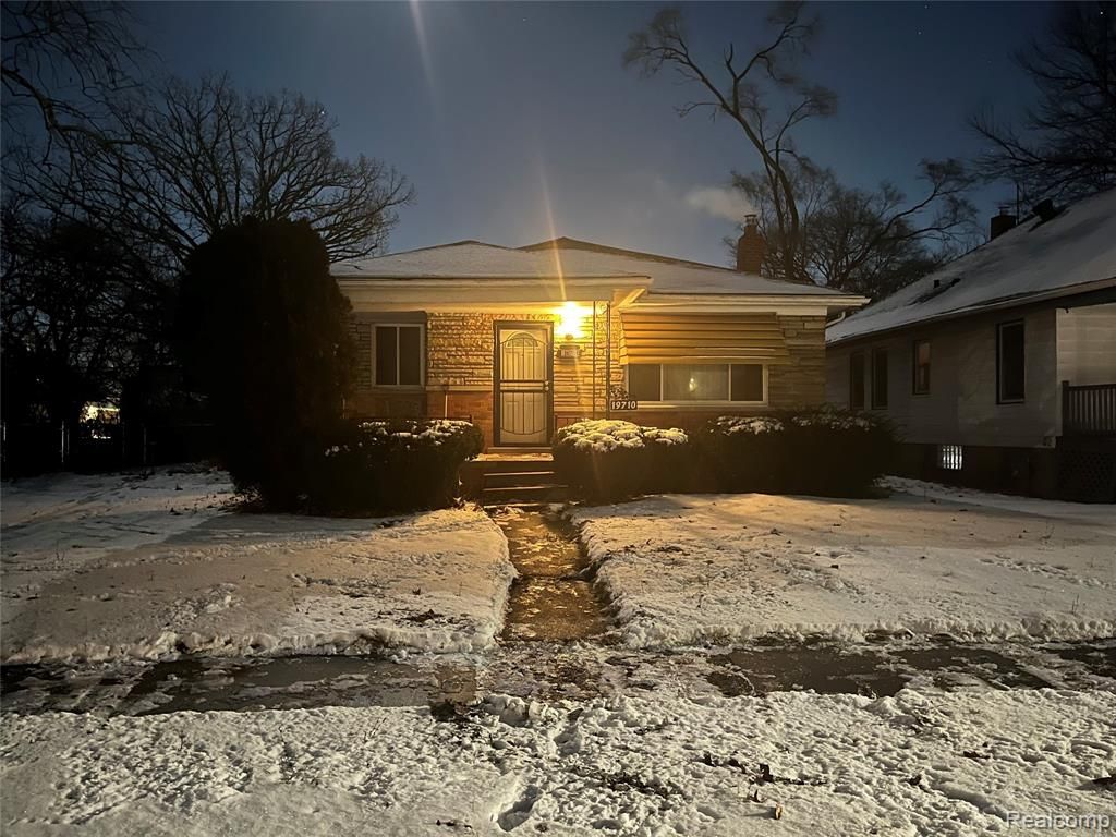 19710 Greeley Street, Detroit, MI 48203