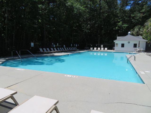 126 Sarmiento Lane, Summerville, SC 29483