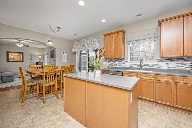 126 Sarmiento Lane, Summerville, SC 29483
