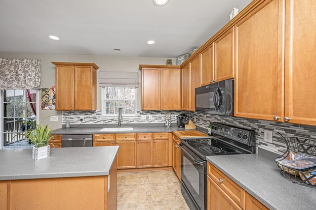 126 Sarmiento Lane, Summerville, SC 29483