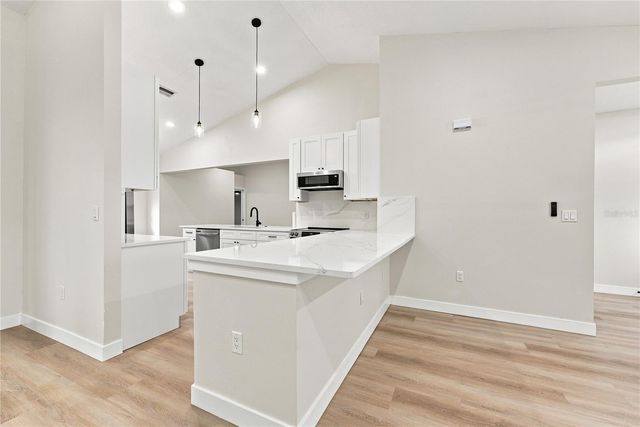 2405 APPALOOSA CIRCLE, Sarasota, FL 34240