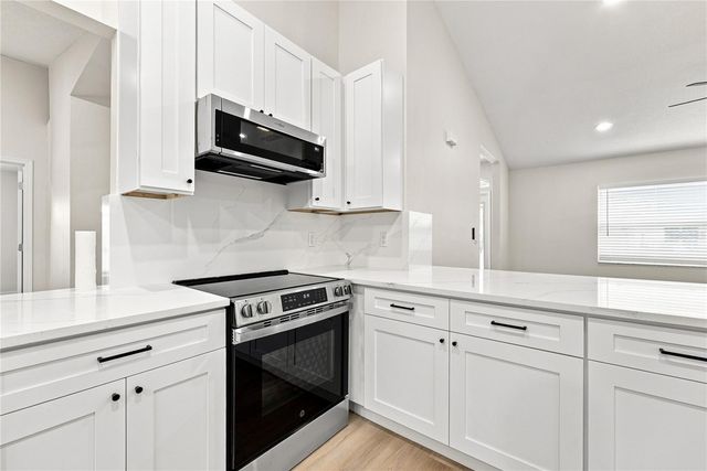 2405 APPALOOSA CIRCLE, Sarasota, FL 34240