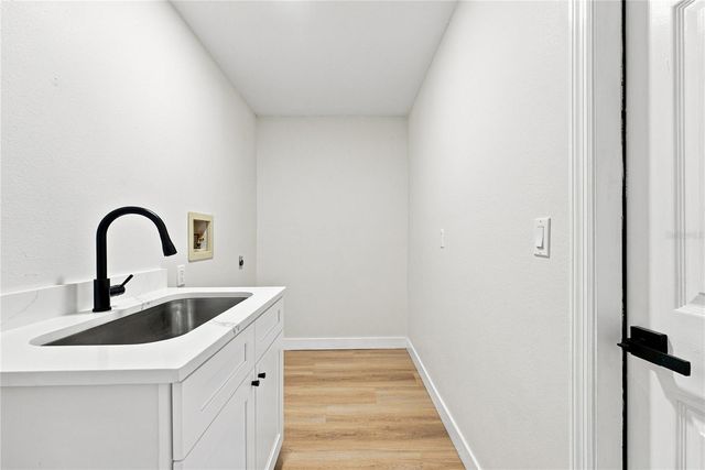 2405 APPALOOSA CIRCLE, Sarasota, FL 34240