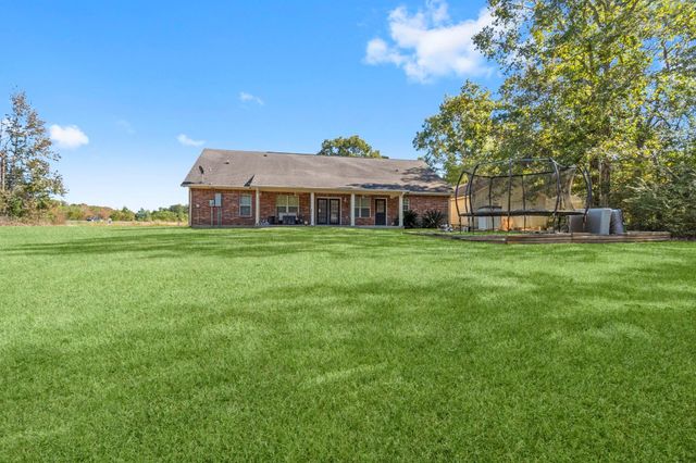 130 Country Charm, Livingston, TX 77351