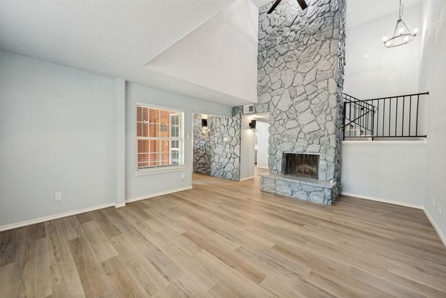 2229 Seville Court, Dalworthington Gardens, TX 76013