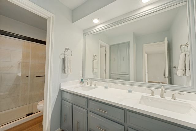 2229 Seville Court, Dalworthington Gardens, TX 76013