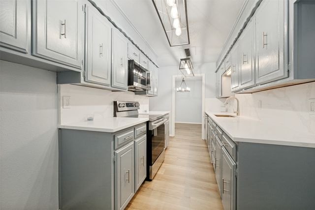 2229 Seville Court, Dalworthington Gardens, TX 76013