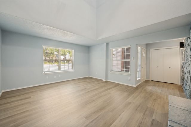2229 Seville Court, Dalworthington Gardens, TX 76013