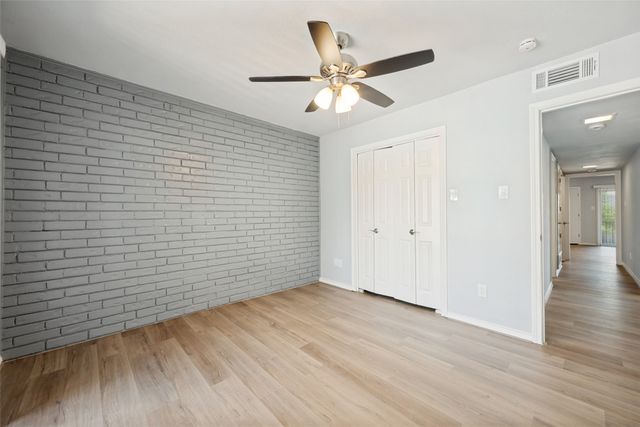 2229 Seville Court, Dalworthington Gardens, TX 76013