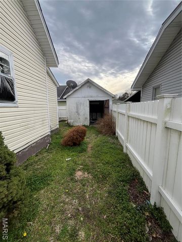 700 Carelton, Caruthersville, MO 63830