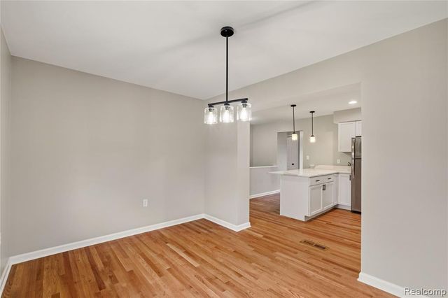 14538 Ronnie Lane, Livonia, MI 48154