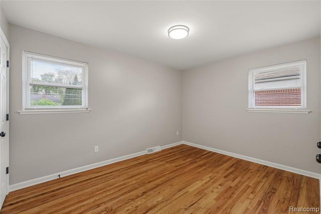 14538 Ronnie Lane, Livonia, MI 48154