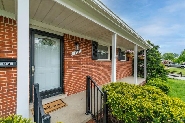 14538 Ronnie Lane, Livonia, MI 48154