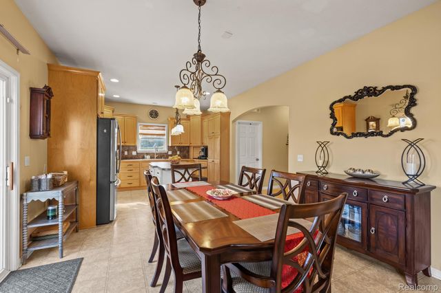 3127 Royal Hannah Drive Ne, Algoma Township, MI 49341