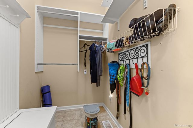 3127 Royal Hannah Drive Ne, Algoma Township, MI 49341