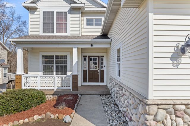 3127 Royal Hannah Drive Ne, Algoma Township, MI 49341