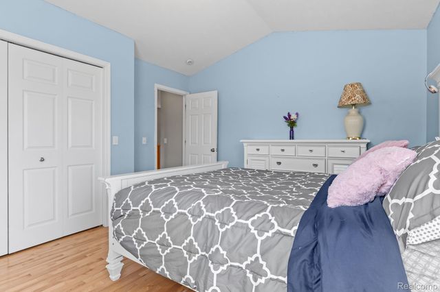 3127 Royal Hannah Drive Ne, Algoma Township, MI 49341