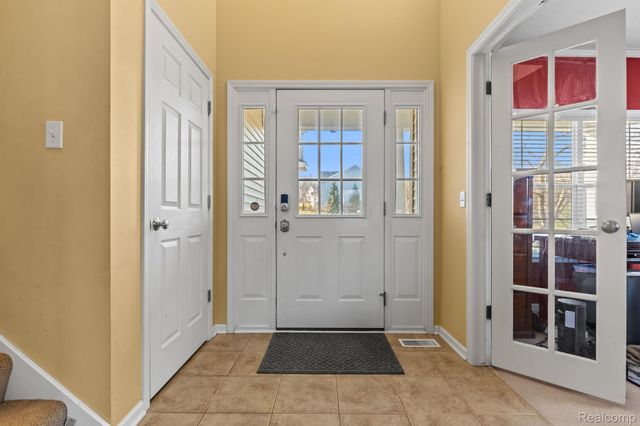 3127 Royal Hannah Drive Ne, Algoma Township, MI 49341