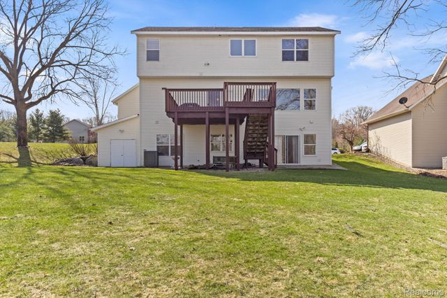 3127 Royal Hannah Drive Ne, Algoma Township, MI 49341