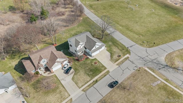 3127 Royal Hannah Drive Ne, Algoma Township, MI 49341