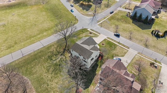 3127 Royal Hannah Drive Ne, Algoma Township, MI 49341