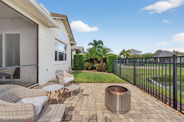 2021 SHERBROOK AVENUE, Davenport, FL 33837