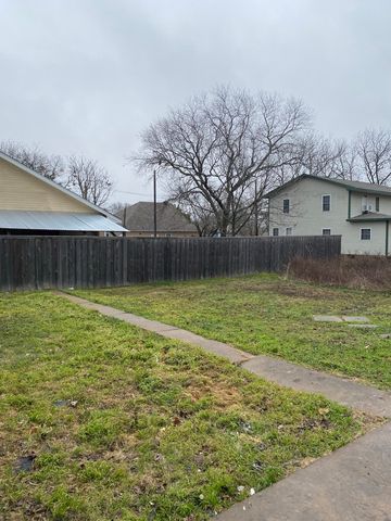 663 Tolson Avenue, Van Alstyne, TX 75495