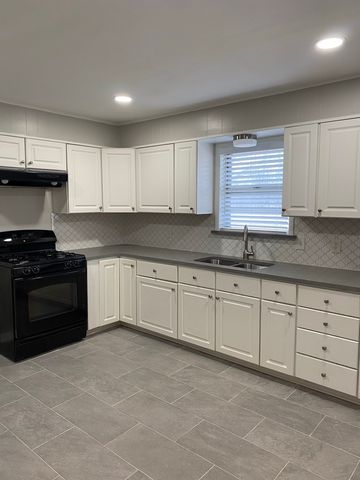 663 Tolson Avenue, Van Alstyne, TX 75495