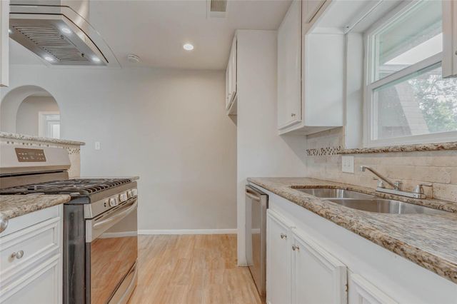 15531 Edenvale Street, Friendswood, TX 77546