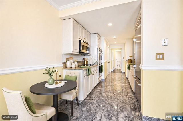 900 Palisade Avenue 20A, Fort Lee, NJ 07024
